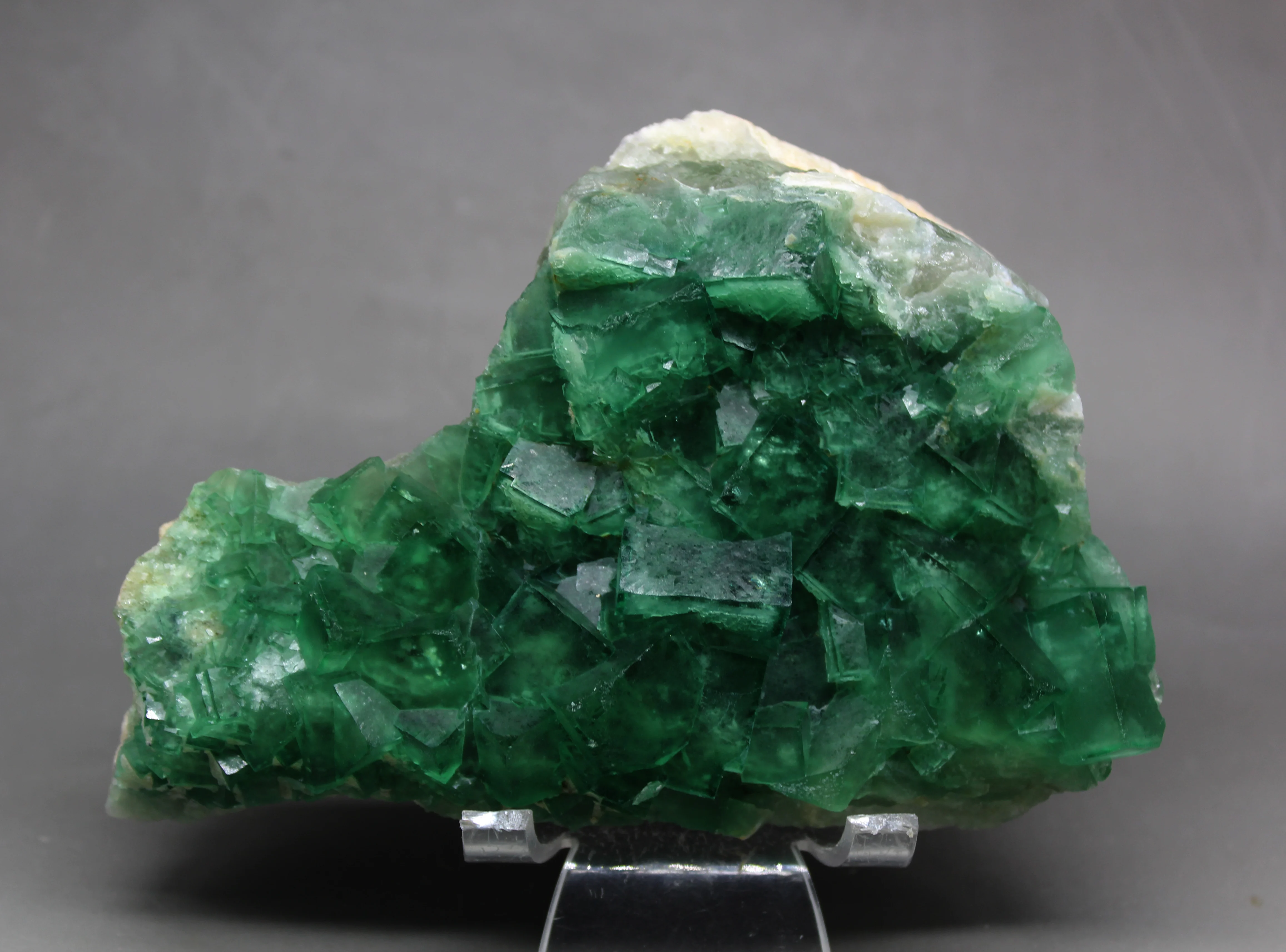 627g Natural green fluorite Mineral specimen cluster mineral crystal specimens Stones and crystals Healing Free shipping | Дом и сад