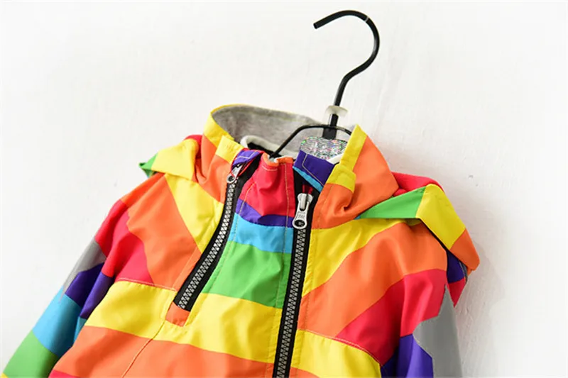 Детский Тренч куртка на молнии для маленьких мальчиков и девочек детские куртки с капюшоном и флисовой подкладкой со звездами весенне-Осенняя детская ветровка