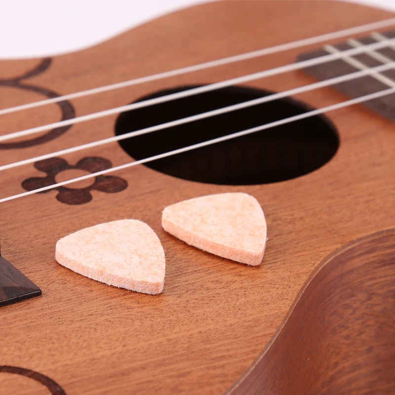Ukulele-Wool-Picks-2-5-Ukulele-Pick.jpg