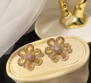 

fresh full rhinestone yellow flower earrings Mori sweet girl summer delicate shiny ear accessories