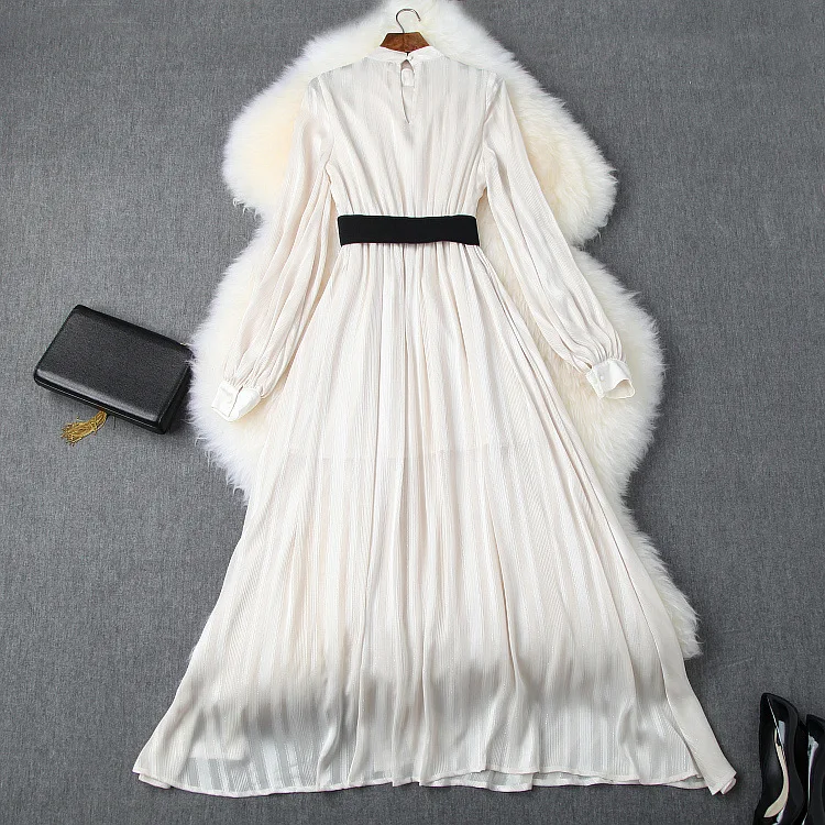 11643996967_277691265