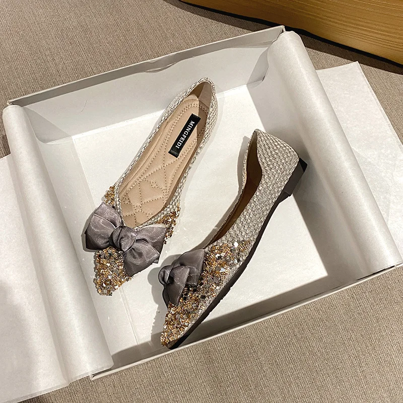 Women Flat Shoes Pointed-Toe Butterfly-knot Fashion Plus Size 43 Loafers For Women Flats Shallow Luxury Wedding Shoes AD1022