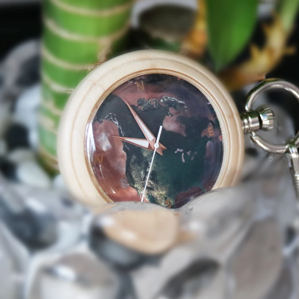 Novel Colorful Bamboo Wood Quartz Pocket Watch Round Dial Wooden Pendant Pocket Clock Men Women with Chain