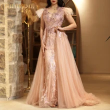 

New Style Pink Crystal Feather Sleeveless Luxury Tulle Ball Gown For Ladies Elegant And Fashionable Long Mopping Formal Dress