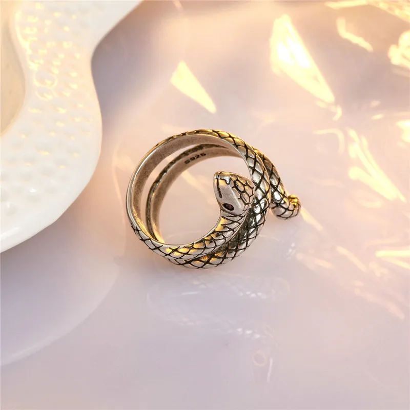 10771207679_694448036