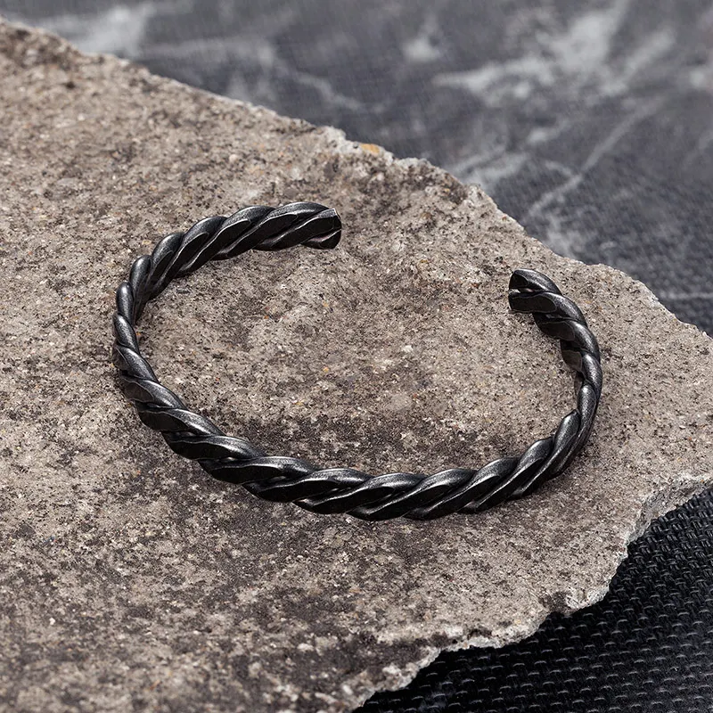 Men Stainless Steel Bangle Vintage Black Bracelet Handmade Punk Rock Motorcycle Jewelry Accessories Wholesale For Boyfriend Gift