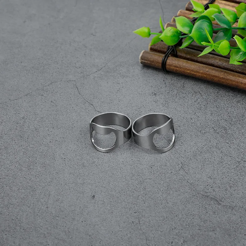 1Pcs Creative Practical Stainless Steel Silvery Beer Openers Finger Ring Fashion Novel Soda Drinks Open Lid Kitchen Tools