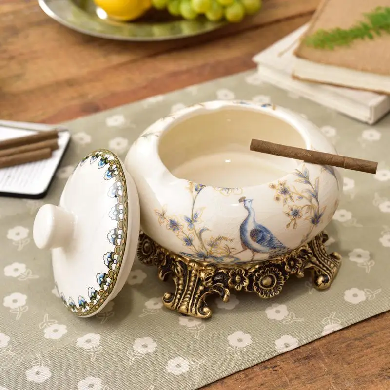 European Style Ceramics Ashtray Portable Large Capacity Cigarette Ash Tray Cenicero Ash Tray Ornaments Smoking Accessories