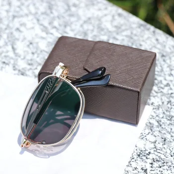 

New CR39 Lens Classic Folding Reading glasses Men Women Sun photochromic Full frame Foldable Presbyopia Diopter Eyewear 10-4.0