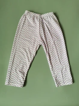 

New autumn girl's plain trousers purple zigzag trousers pur color straight capri pants