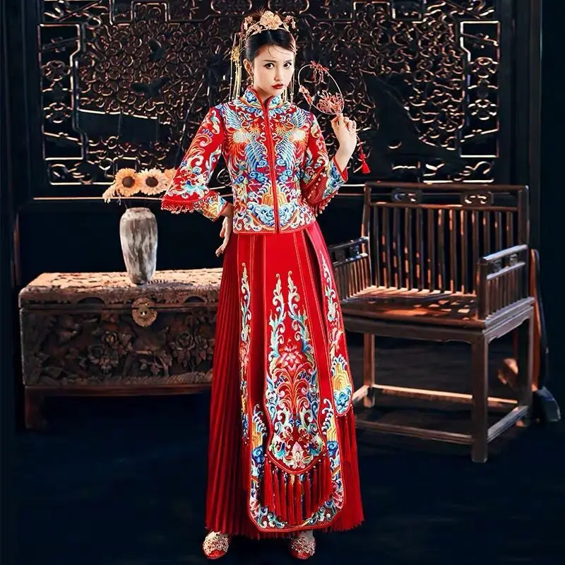 red dress Старинная королевская свадебная одежда, винтажный женский и мужской костюм с вышивкой Cheongsam, традиционный китайский свадебный костюм жениха и невесты - Цвет: red dress