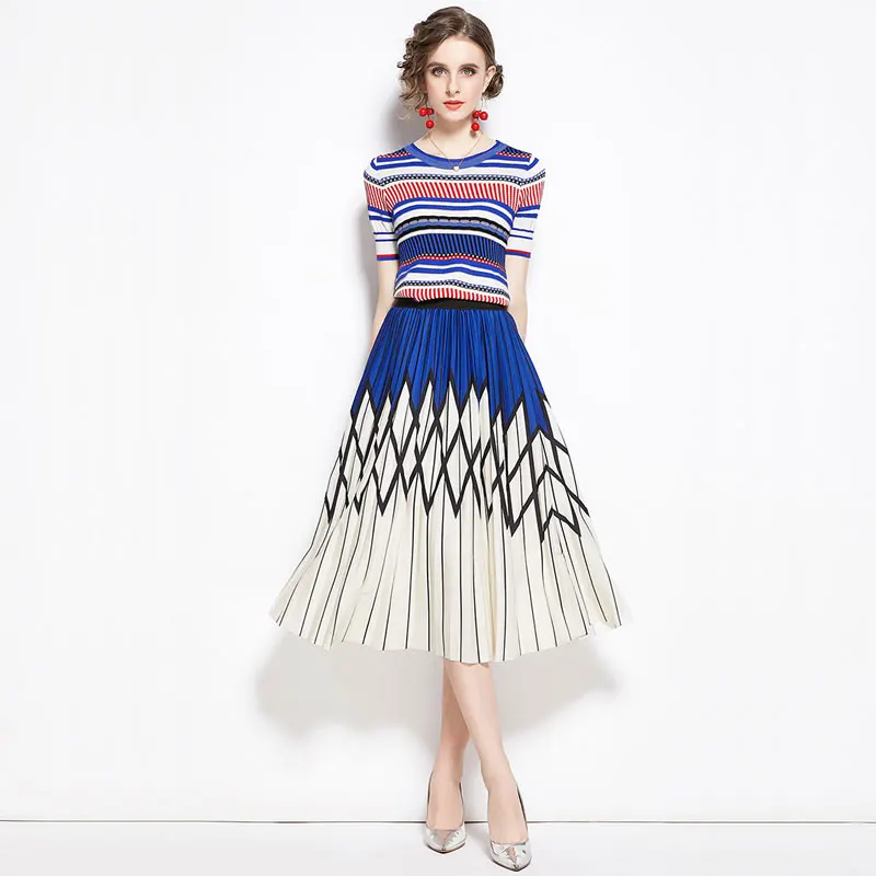 

Vogue Diamond Prints Skirts Suits Women Sets Two Pieces Elastic Knitted Striped Tops&Elegant Pleated Skirt Ladies Work Sets 2020