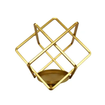 

Gold Black Geometric Metal Luxury Modern Candle Holders Small Creativity Living Room Ornaments Kaarsenhouder Home Decor EC50ZT