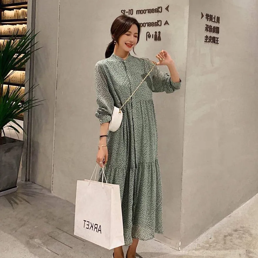 

Photo Shoot CHIC Retro Green Polka Dot Long Loose-Fit Stand Collar French Sun-resistant Cardigan Hipster Big Hemline Dress