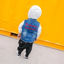 Детский джинсовый жилет; сезон весна-осень; Новинка года; стильная детская одежда для мужчин и женщин; детский жилет в Корейском стиле; детская одежда без рукавов