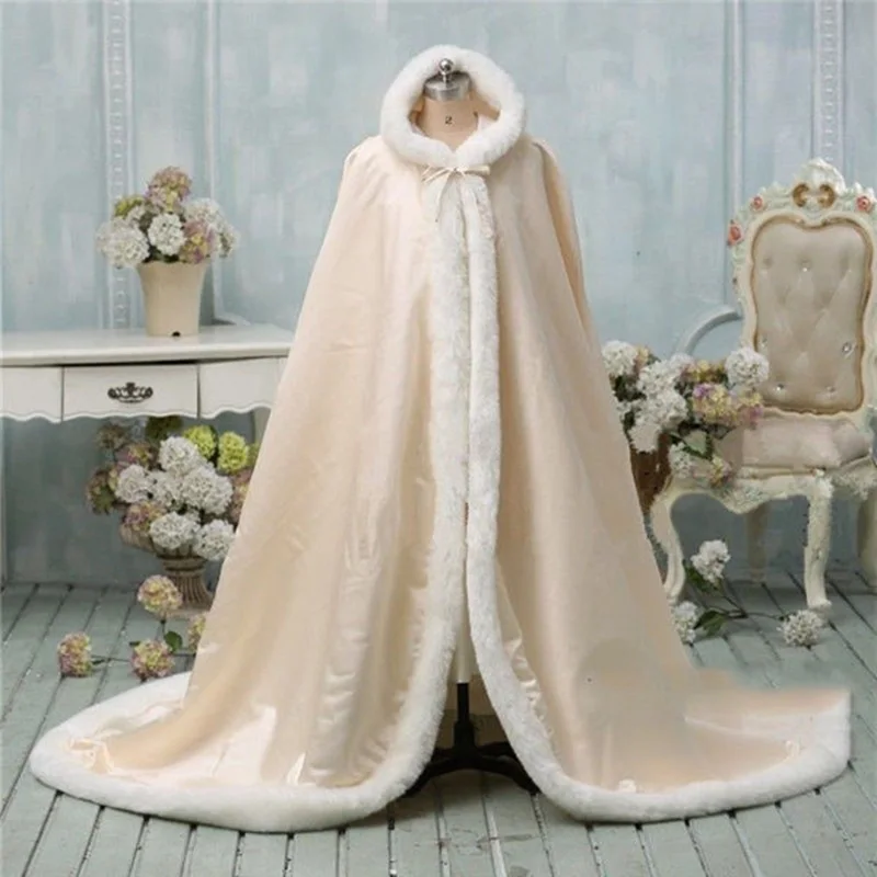 Keep warm Hooded Bridal Cape Ivory White Wedding Cloaks Faux Fur For Winter Wedding Bridal Wraps Bridal Cloak