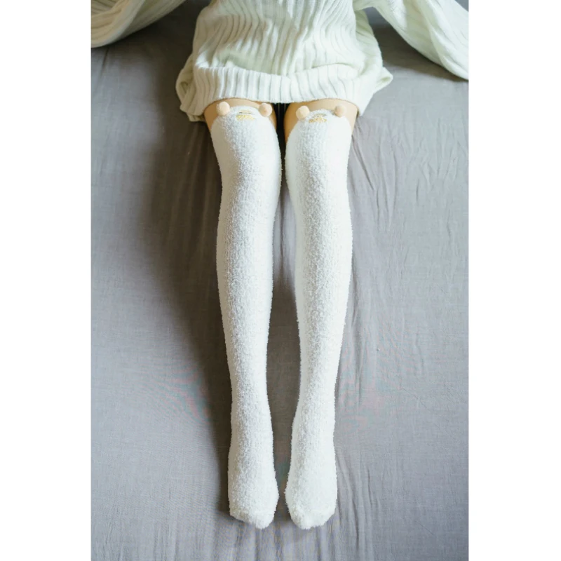 Гольфы для больших девочек; леггинсы для малышей; яркие зимние Утепленные домашние носки-тапочки из бархата кораллового цвета в японском стиле Kawaii для маленьких девочек - Цвет: Белый