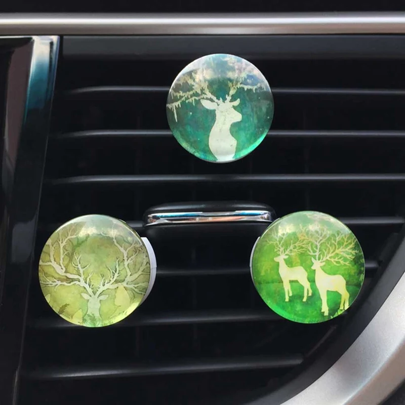 Car Ornament Elk Sika Deer ABS Decoration Perfume Vent Clip Auto Interior Aromatherapy Solid Balm Diffuser Christmas Gifts