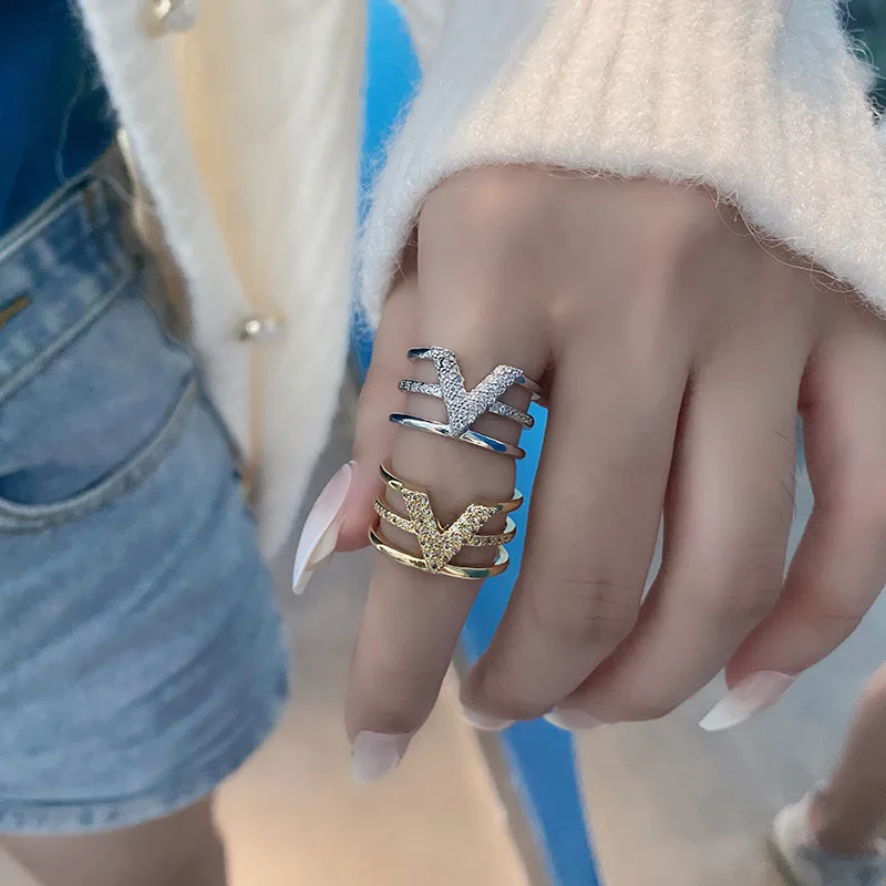 LIVVY موضة فضية اللون على شكل حرف V ثلاث طبقات الز...