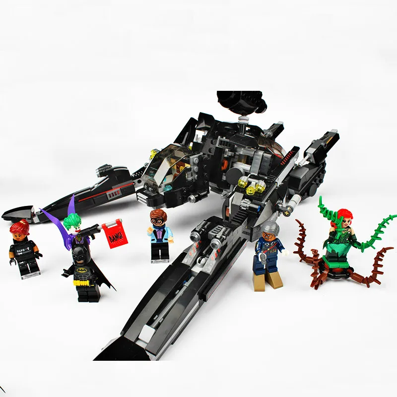 

07056 Ride The Scuttler With Batman Man-Bat Building Block Toys Compatible with Movie Batman 70908
