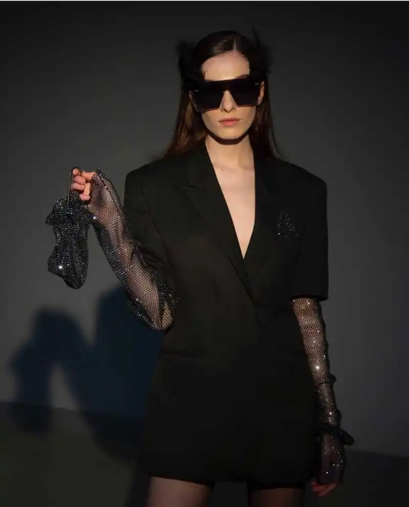 Low Price 2020 Autumn New Fashionable Tone Shiny Nail Diamond Mesh Sleeve Stitched Thin Black Suit Women Jackets and Coats