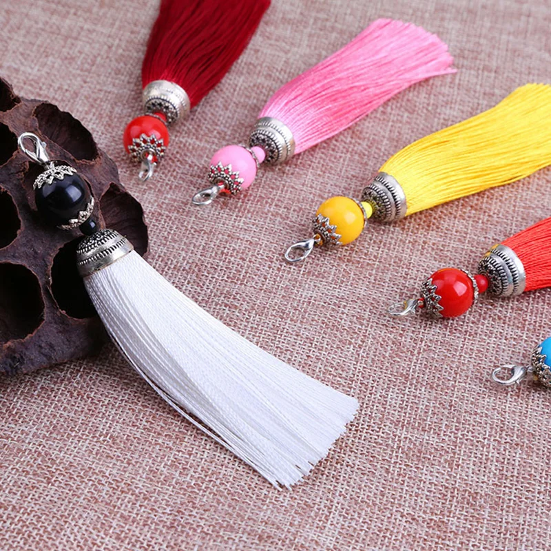 

4pcs 11cm Silk Tassels Brush With Lobster Clasp For Making Earrings Pendant Necklace Key Chain DIY Jewelry Accessories Tassel