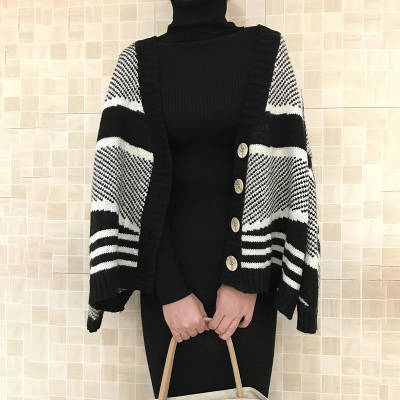 TWOTWINSTYLE Striped Knitted Women's Sweater V Neck Batwing Sleeve Korean Female Cardigans Autumn Oversized Fashion New