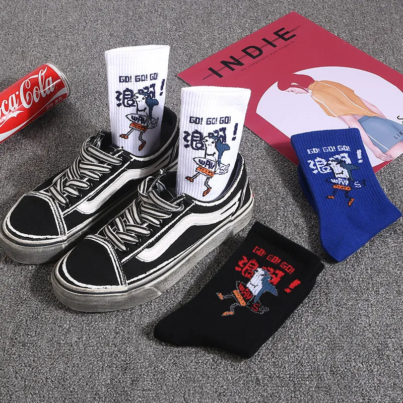 

2019 new sports tide socks couple socks personality street ins cotton socks street fashion socks casual sports men's socks