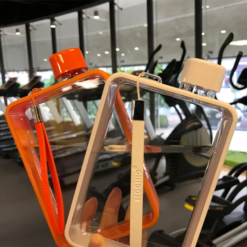 MoChic Moses A5 평면 물병 컵 A5 병 Bpa 무료 Tritan 휴대용 종이 물병 컵 한국어 크리 에이 티브 물병