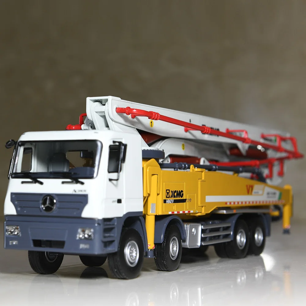 1/35 Scale XCMG HB 62 Meter Concrete Pump Truck Model 7 Section
