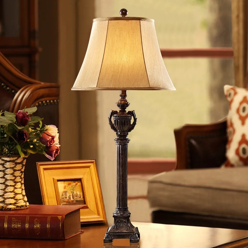 

nostalgic table lamp master bedroom bedside lamp simple modern green warm living room decoration high-grade furnishings