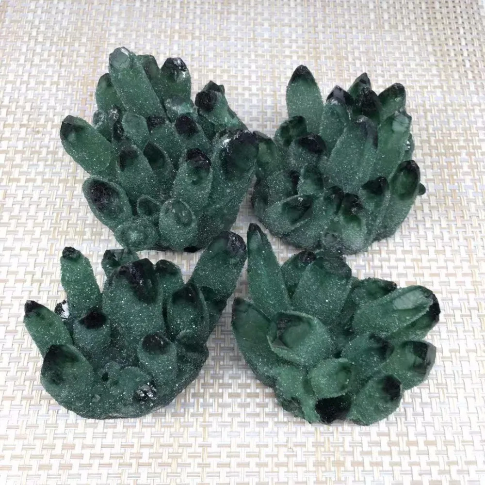 green crystals cluster (1)