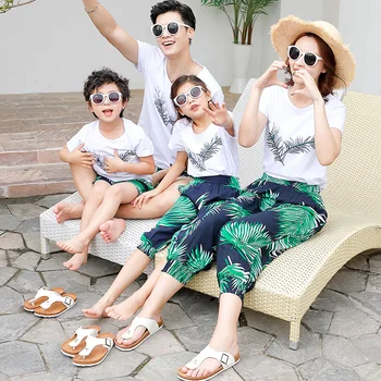 

Leaf Print Family Matching Outfits Look Mom Boys Girls Mommy and Me Clothes Mother Daughter Father Son Tshirt+Pants 2PCS Summer