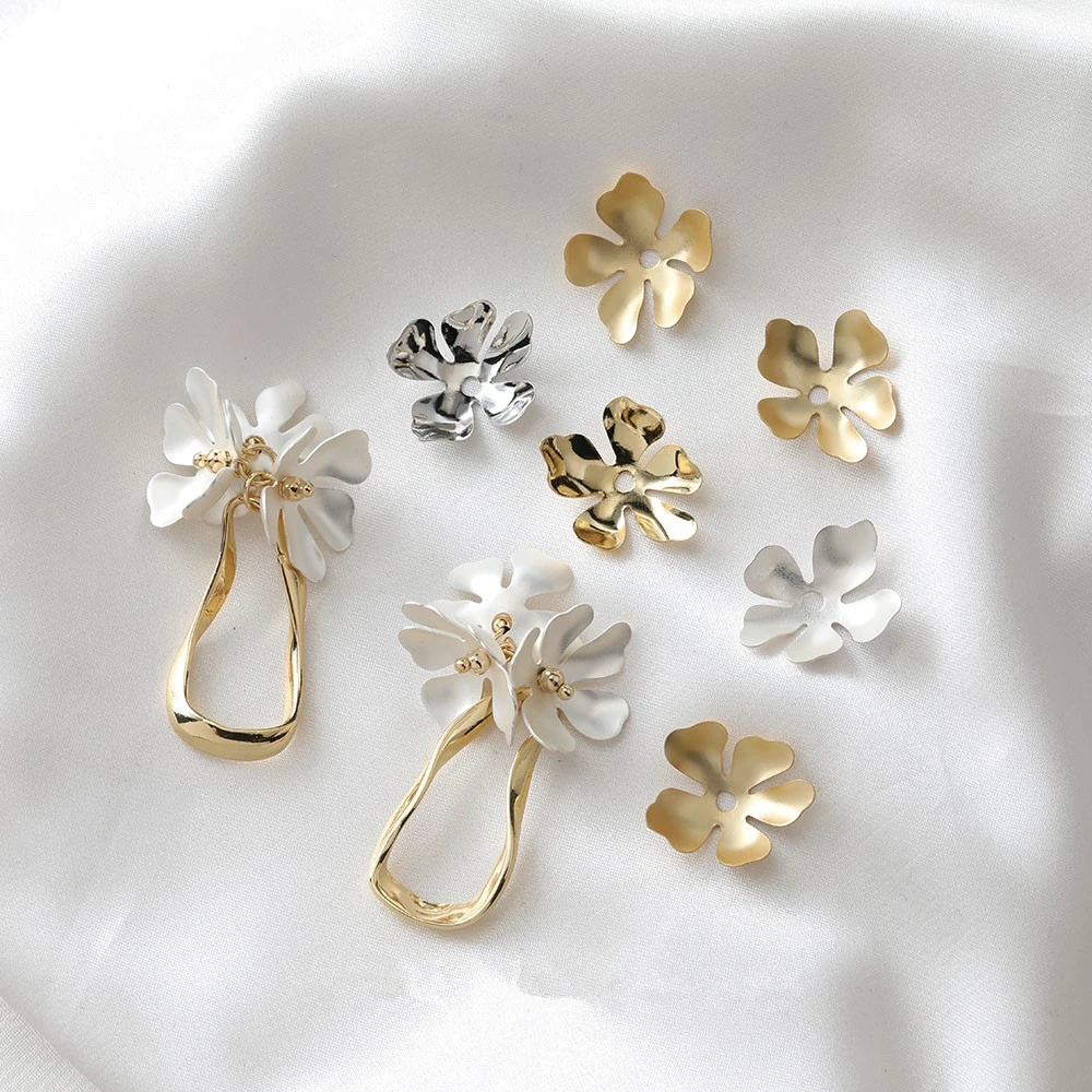 

Wholesale 40pcs/lot Simple five-petal flower shape copper florals charms diy jewelry earring/garment/hair pendant accessory
