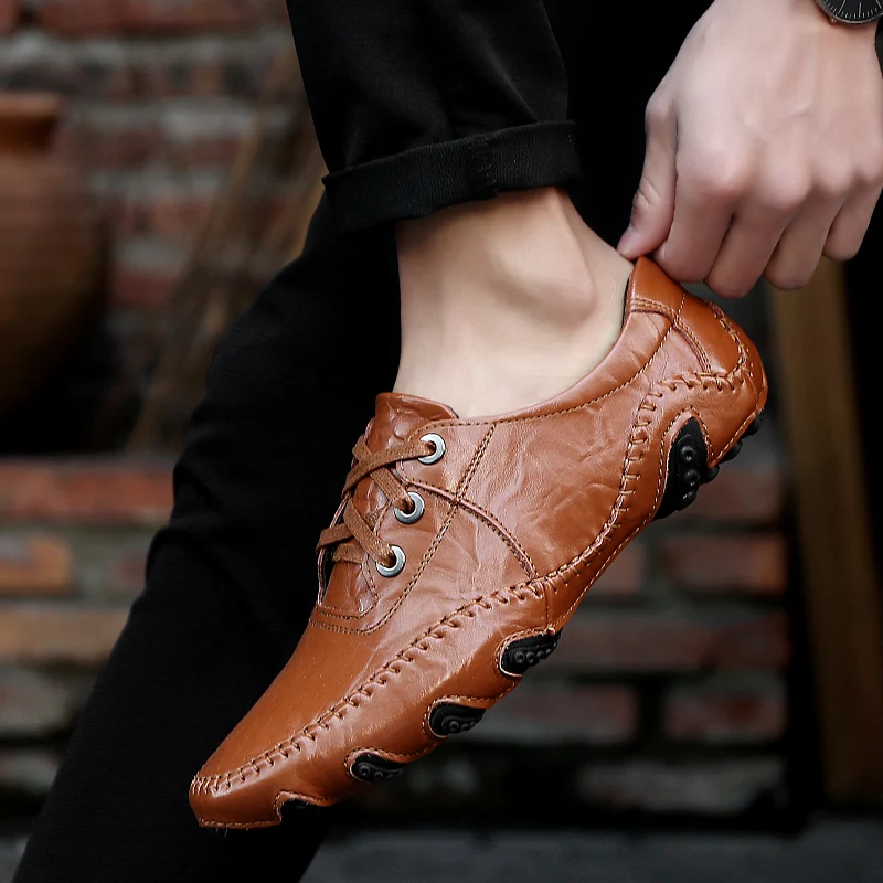 Genuine Leather Men Walking Shoes Outdoor Fashion Garden Casual Shoes Mens LightWeight Large Size 38-46 Travel Trekking Shoes