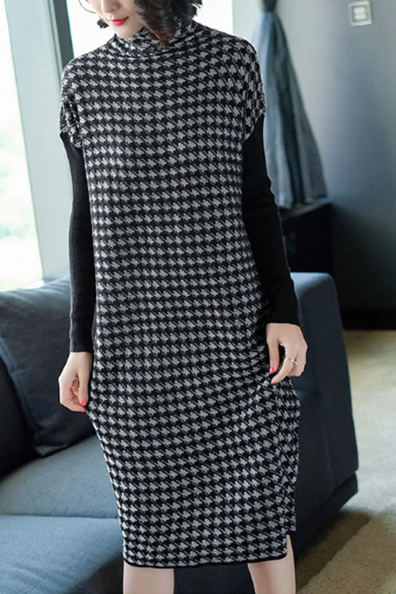 Женское трикотажное платье-свитер в ломаную клетку с длинным рукавом корейские