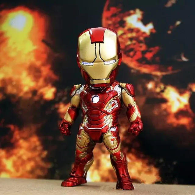 CapitaMall Ironman Cute 1 2 3 S 6-Железный человек Люминесцентная Высококачественная версия D-Capsule Toy Garage Kit