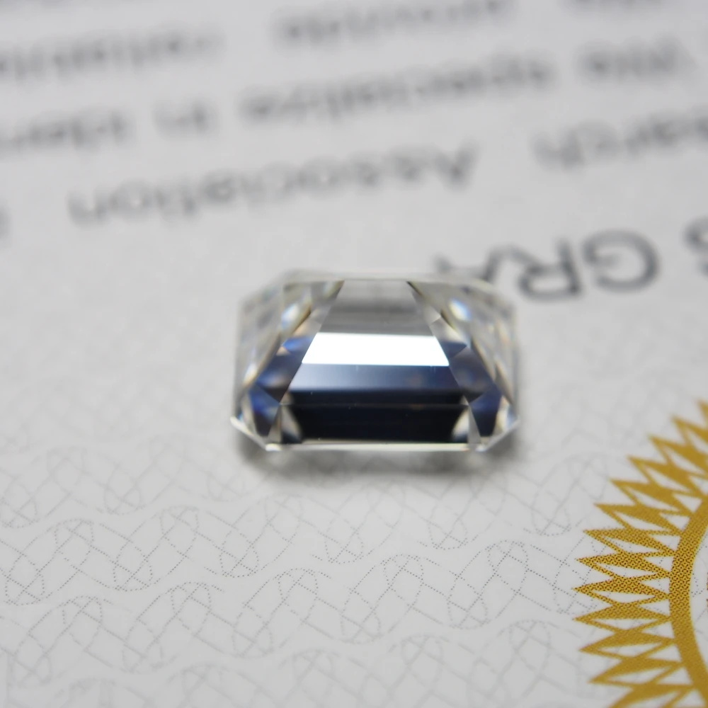 3*5 mm Emerald Cut 0.27 carat White Moissanite Stone Loose Moissanite Diamond