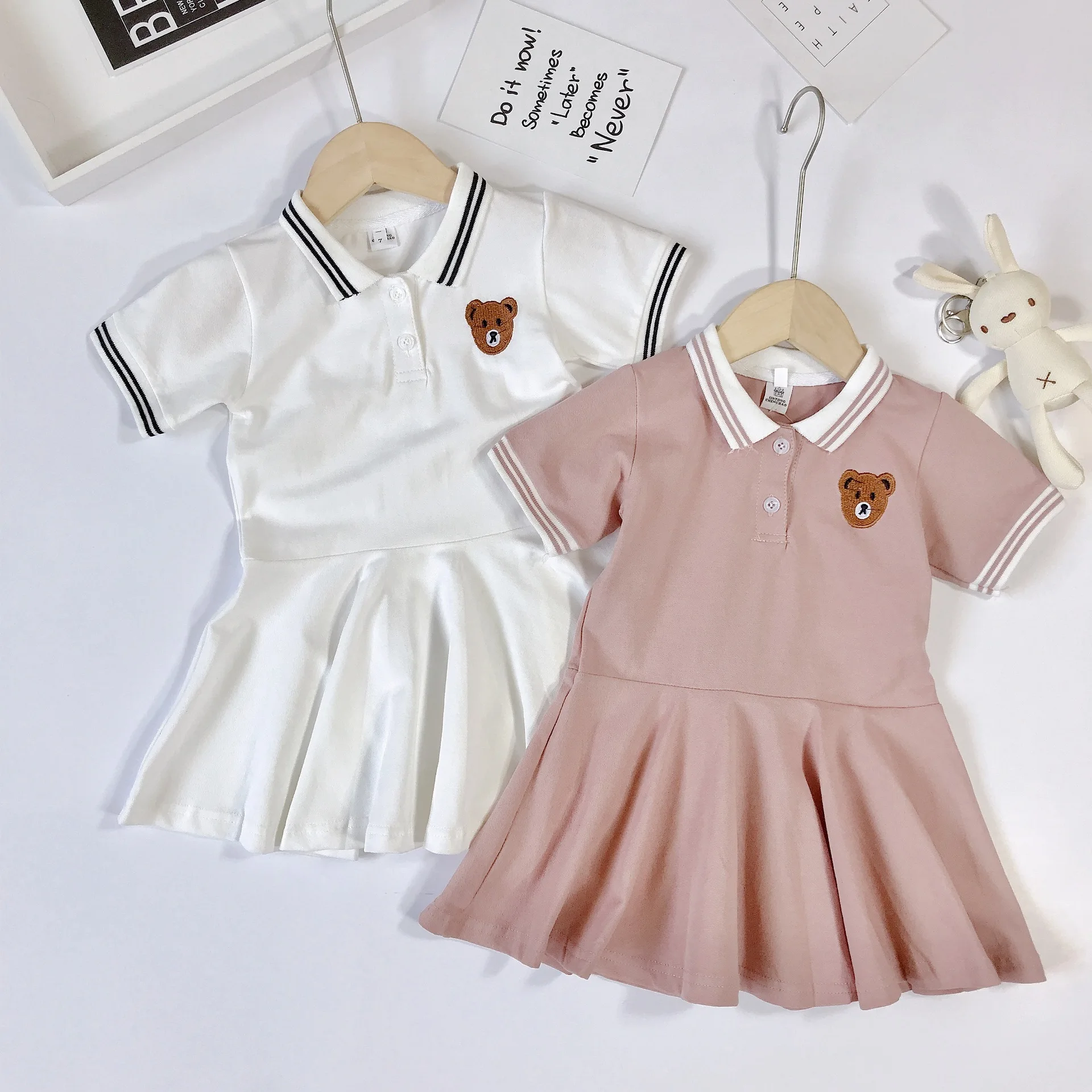 Детская одежда в Корейском стиле; летняя одежда для девочек; платье-рубашка-поло для малышей; плиссированная юбка; полукардиган; платье с короткими рукавами