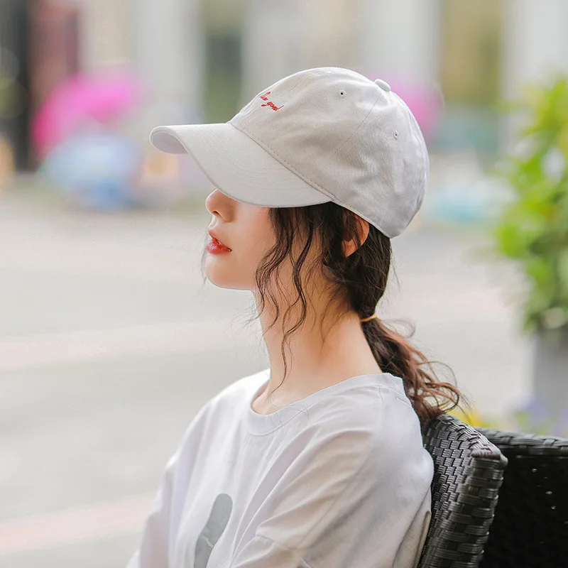 Белая шляпа женская летняя Корейская дикая мягкая верхняя Кепка с маленьким буквенным принтом Harajuku стильная повседневная бейсболка Мужская