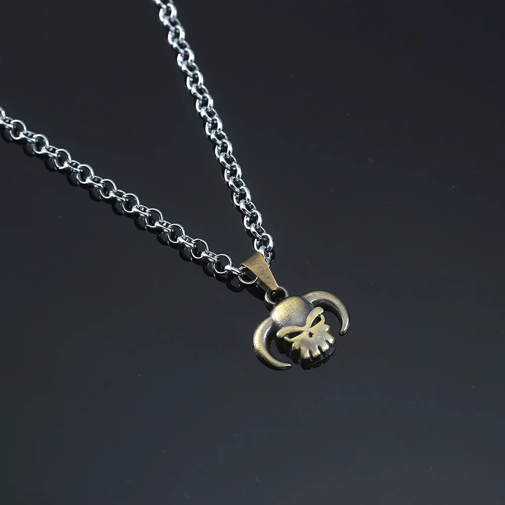 Anime One Piece Metal Necklace Luffy Ace Pirate Skull Hat Pendant Chain Choker Man Cartoon Necklaces Charm Jewelry Collar Gift