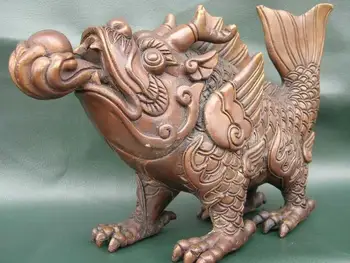 

China Pure Copper Bronze Auspicious Dragon Fish Barracuda Spit Bead Beast Statue