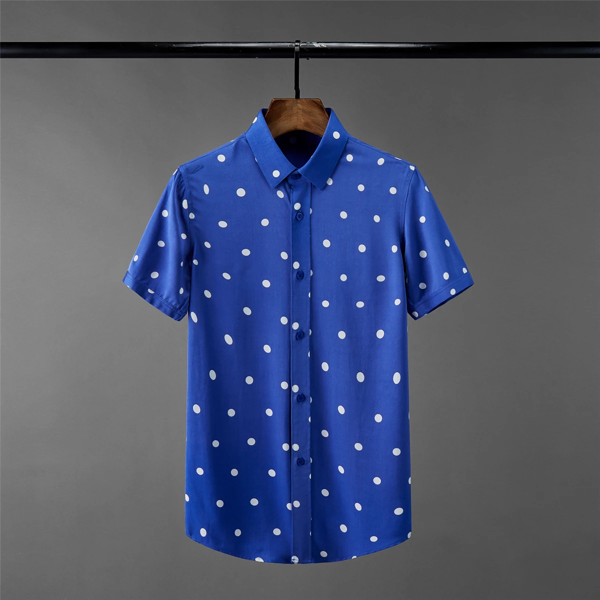 国内外の人気 メンズカジュアル半袖シャツ ブルーの水玉シャツ ファッショナブル スリムフィット ラージサイズ4xl 竜王 アウトレット Agosto Com Tr