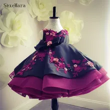 Лидер продаж, платья для маленьких девочек на день рождения, с v-образным вырезом, с открытой спиной, для малышей, пышные платья, атласные, с 3D аппликацией, детская одежда с бантом