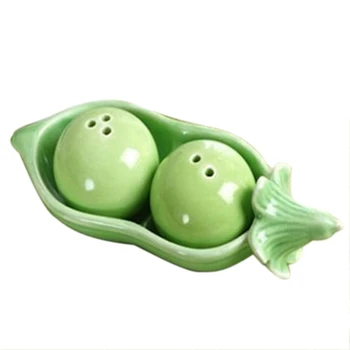 

"Two Peas In A Pot" Ceramic Salt and Pepper Shakers Wedding Party Bag Fillers Gift Set