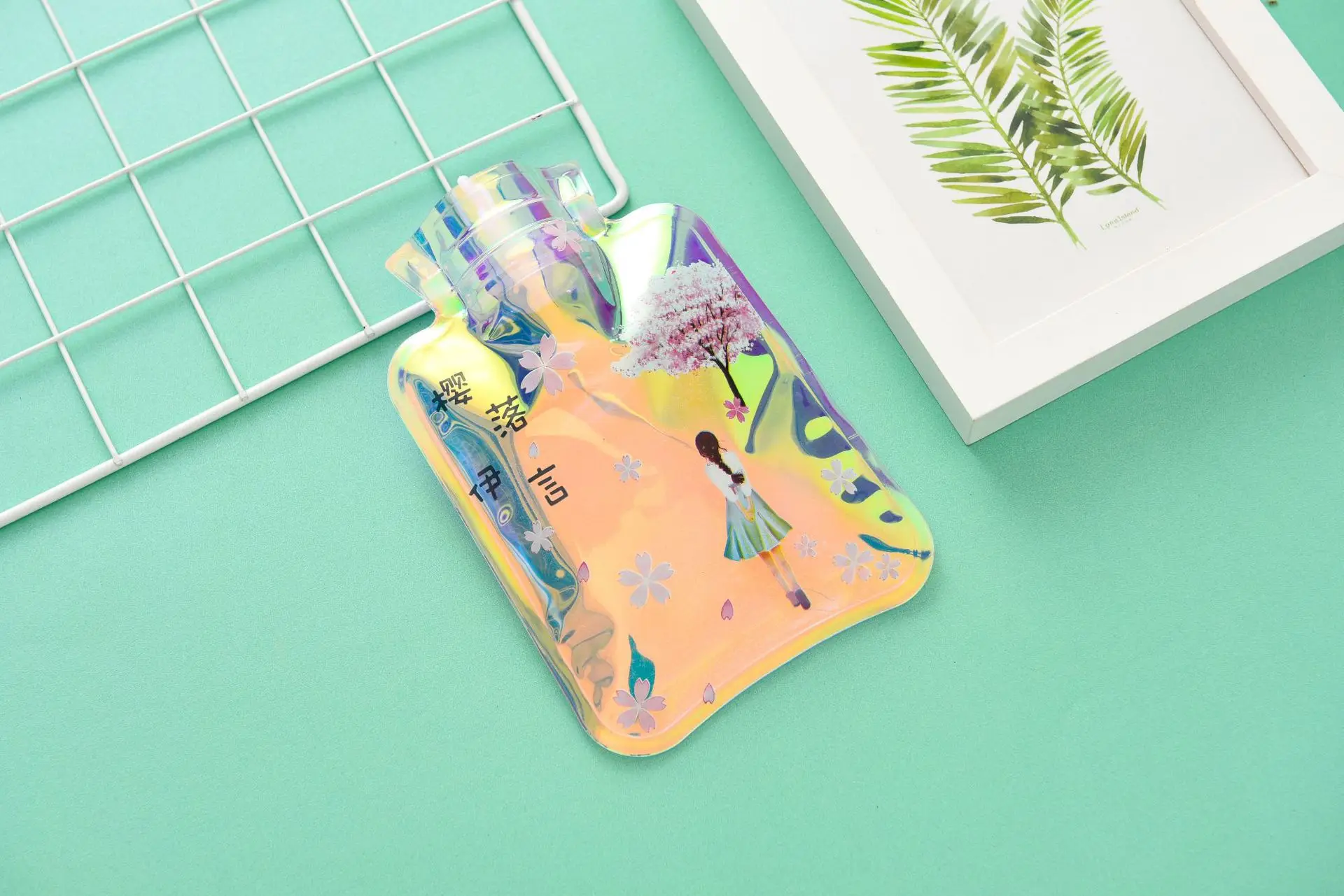 New Laser Cartoon Hot Water Bottle Water Injection Portable Explosion-proof Hand Warmer