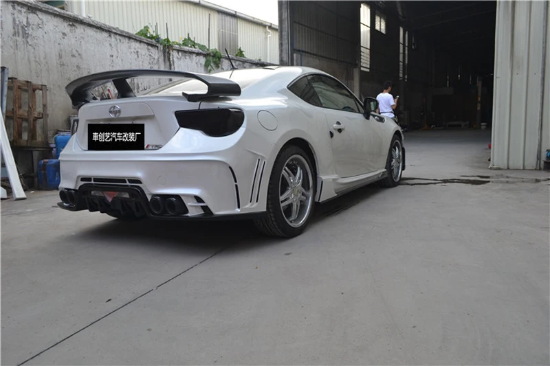 GT86/BRZ ROWEN стиль Спойлеры для Toyota 86/BRZ TOMMYKAIRA углеродного волокна спойлер багажника