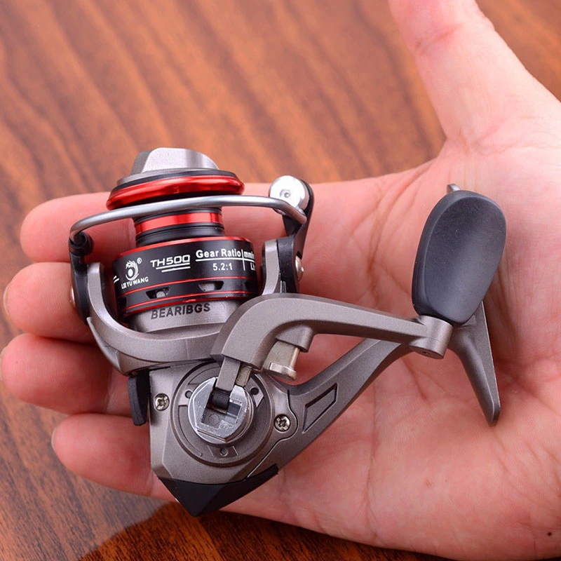 最高の安価な金属ミニ釣りリール小スピニングリール販売卸売価格小型ハンドル低音鯉トラウトいかだボートロッドギア 釣りリール Aliexpress 最高の安価な金属ミニ釣りリール小スピニングリール販売卸売価格小型ハンドル低音鯉トラウトいかだボートロッドギア 釣りリール Aliexpress