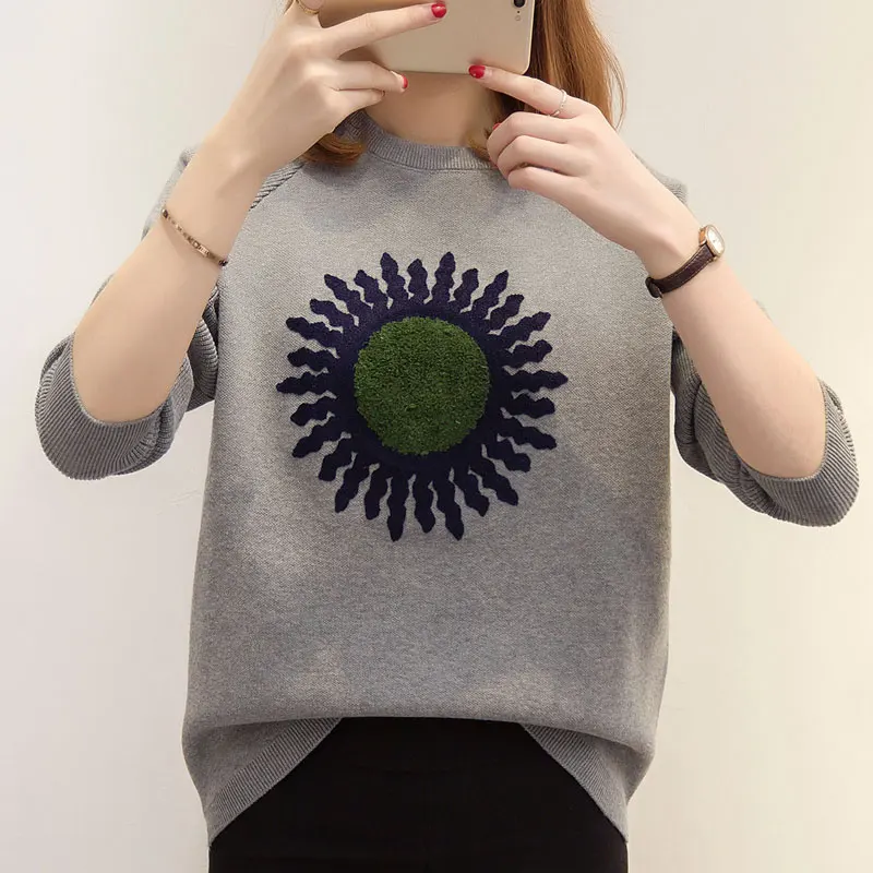Large Size XL-4XL Flower Embroidery Pullover Sweater Women's 2019 New Autumn Winter Long Sleeve Round Neck Ladies Loose Sweaters | Женская