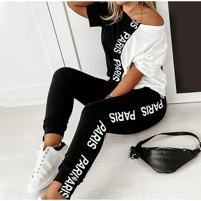 Conjunto de dos piezas para mujeres, chándal de manga corta con estampado de letras y hombros descubiertos, ropa de verano, pantalones de bloque de color